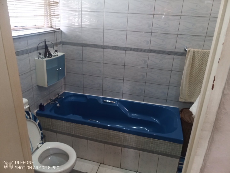 4 Bedroom Property for Sale in Illiondale Gauteng