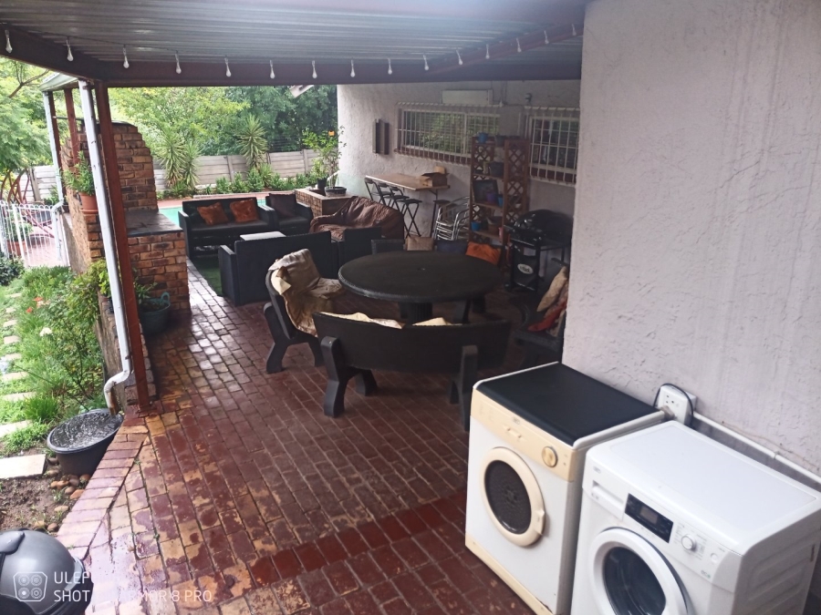 4 Bedroom Property for Sale in Illiondale Gauteng