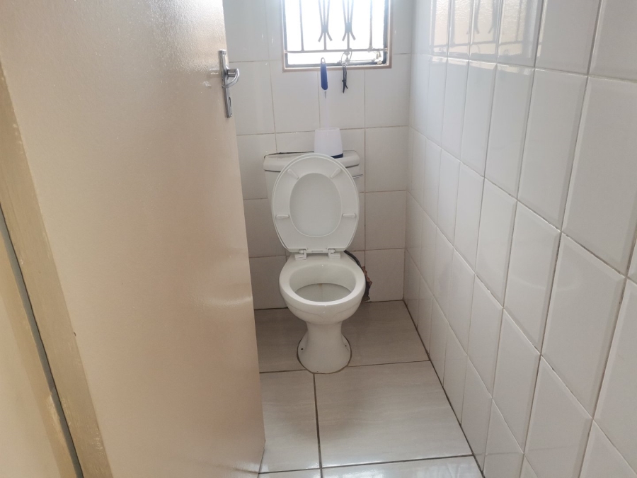 To Let 3 Bedroom Property for Rent in Nkwe Estate Gauteng