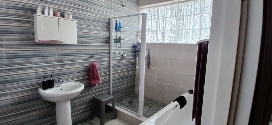 3 Bedroom Property for Sale in Lambton Gauteng