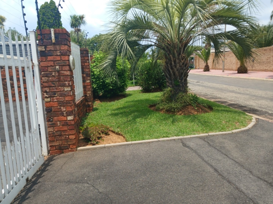 4 Bedroom Property for Sale in Freeway Park Gauteng