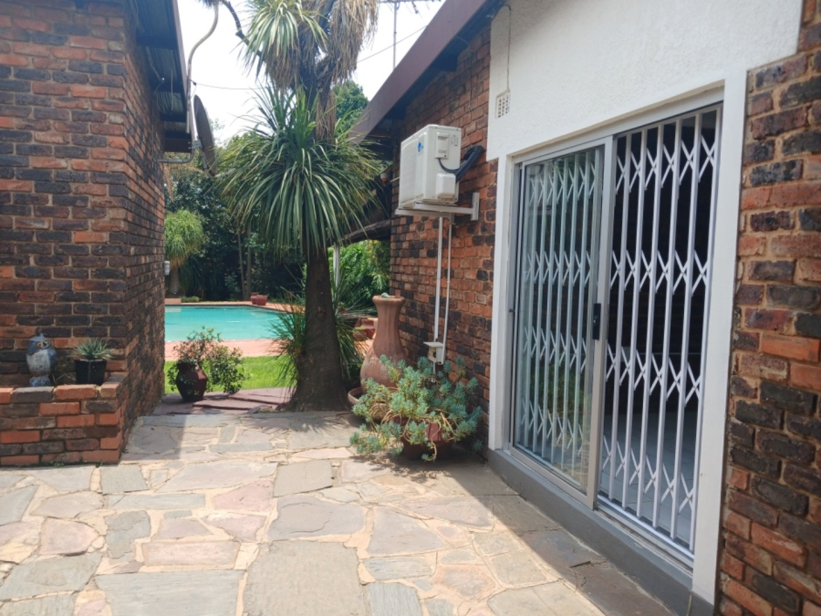 4 Bedroom Property for Sale in Freeway Park Gauteng