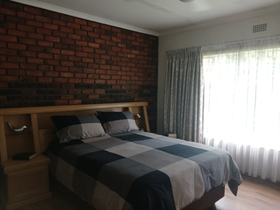 4 Bedroom Property for Sale in Freeway Park Gauteng