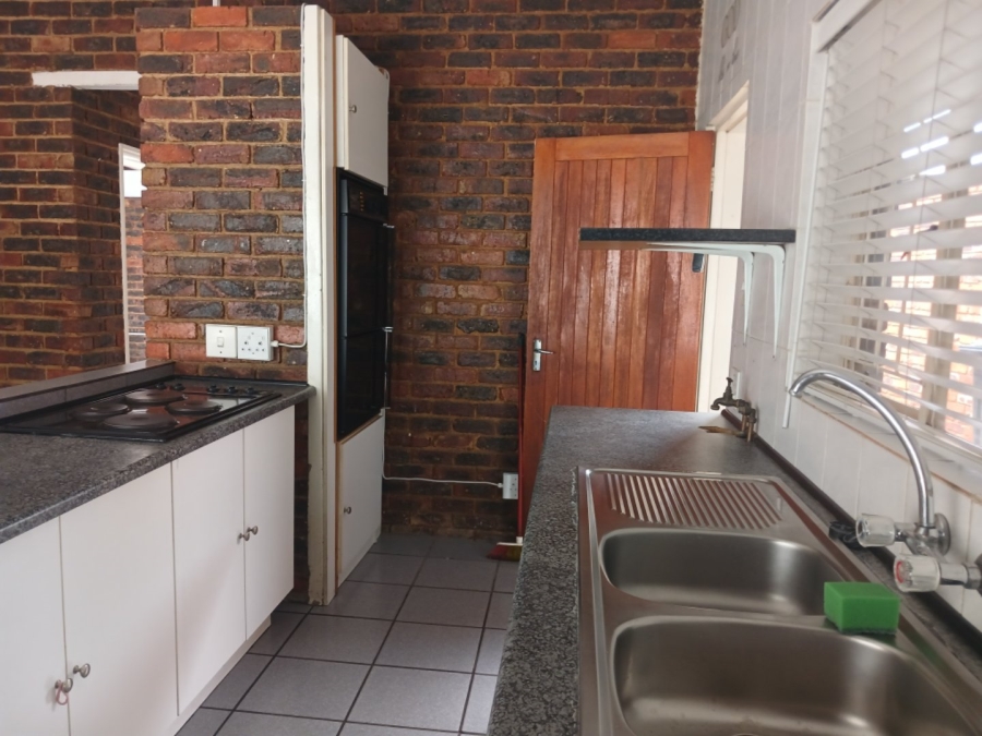 4 Bedroom Property for Sale in Freeway Park Gauteng