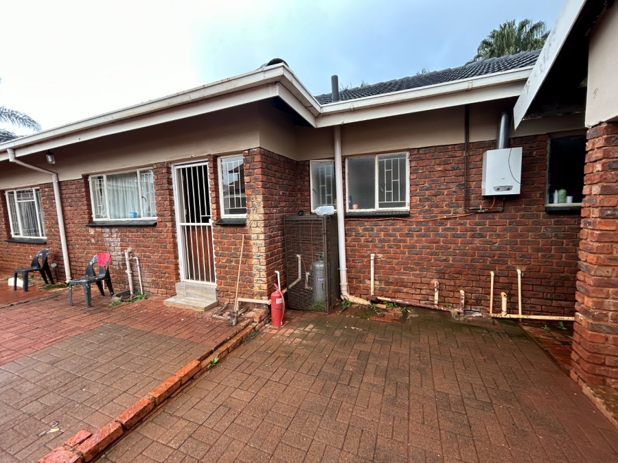 4 Bedroom Property for Sale in Theresa Park Gauteng