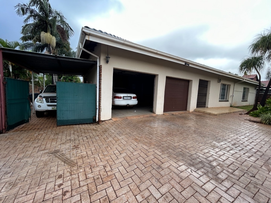 4 Bedroom Property for Sale in Theresa Park Gauteng