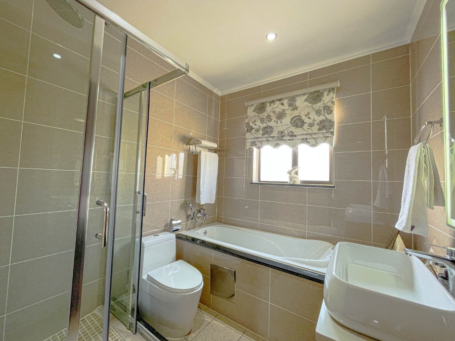 3 Bedroom Property for Sale in Fourways Gauteng