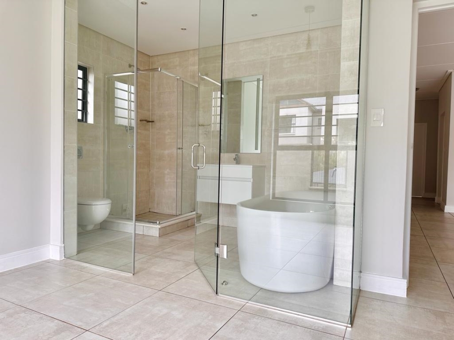 To Let 2 Bedroom Property for Rent in The Polofields Gauteng