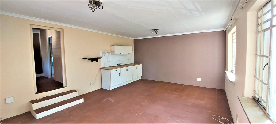 To Let 1 Bedroom Property for Rent in Emmarentia Gauteng