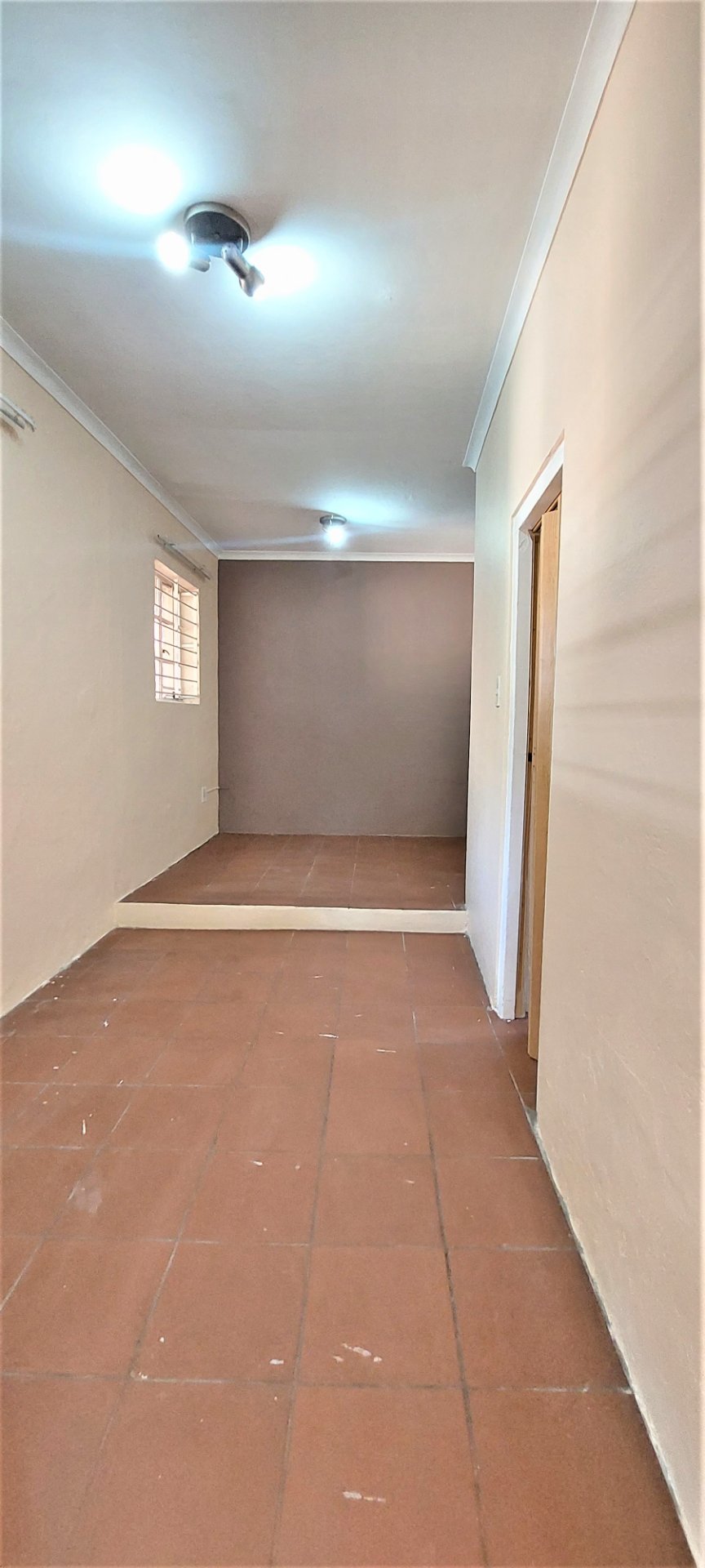 To Let 1 Bedroom Property for Rent in Emmarentia Gauteng