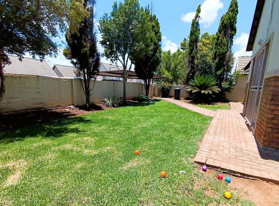 3 Bedroom Property for Sale in Heuwelsig Estate Gauteng