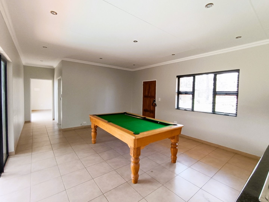 To Let 5 Bedroom Property for Rent in Monavoni Gauteng