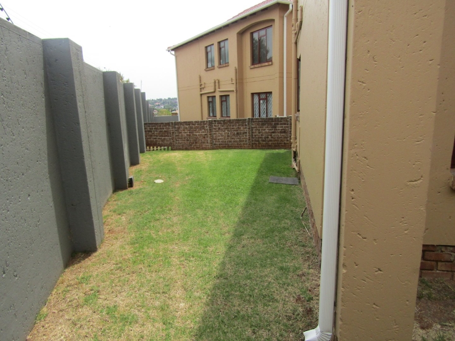 To Let 2 Bedroom Property for Rent in Winchester Hills Gauteng