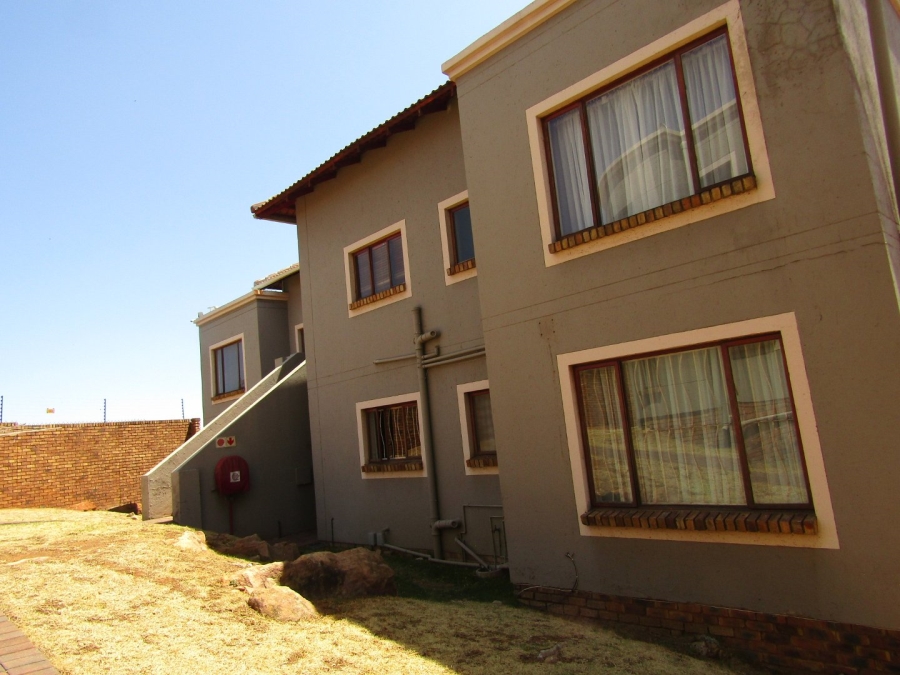 To Let 2 Bedroom Property for Rent in Winchester Hills Gauteng