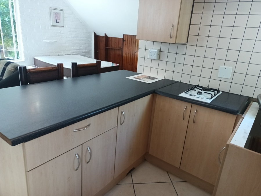 To Let 1 Bedroom Property for Rent in Melrose North Gauteng