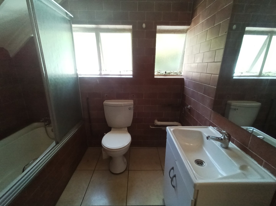 To Let 1 Bedroom Property for Rent in Melrose North Gauteng