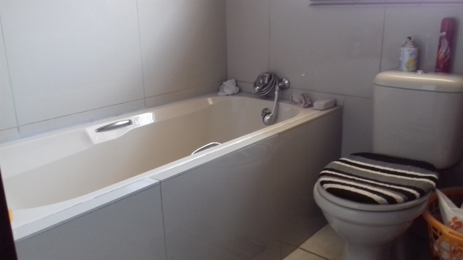 To Let 2 Bedroom Property for Rent in Soshanguve XX Gauteng