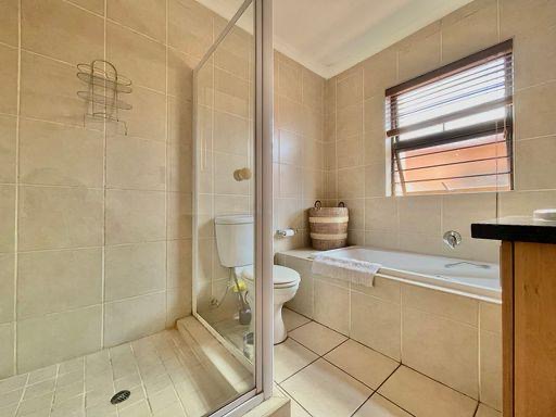 2 Bedroom Property for Sale in Linden Gauteng