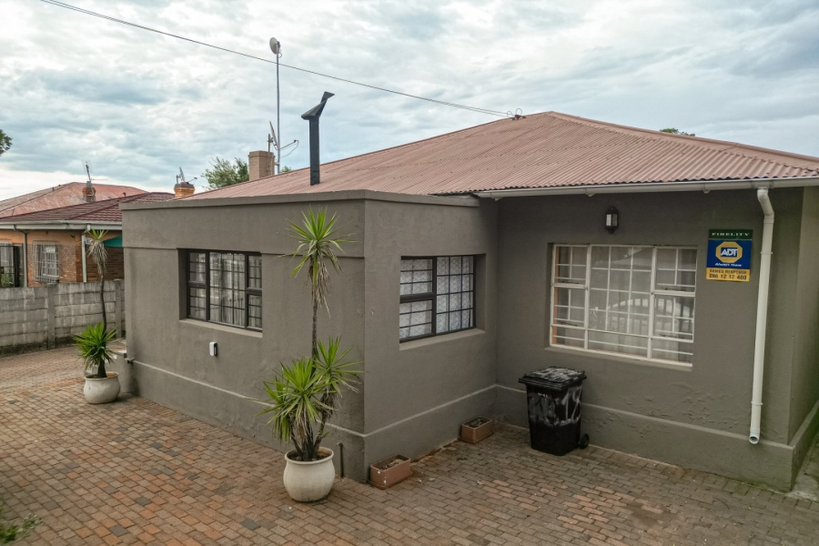 3 Bedroom Property for Sale in Roodepoort North Gauteng