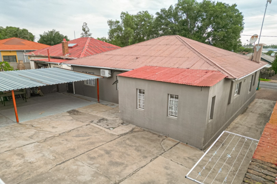 3 Bedroom Property for Sale in Roodepoort North Gauteng