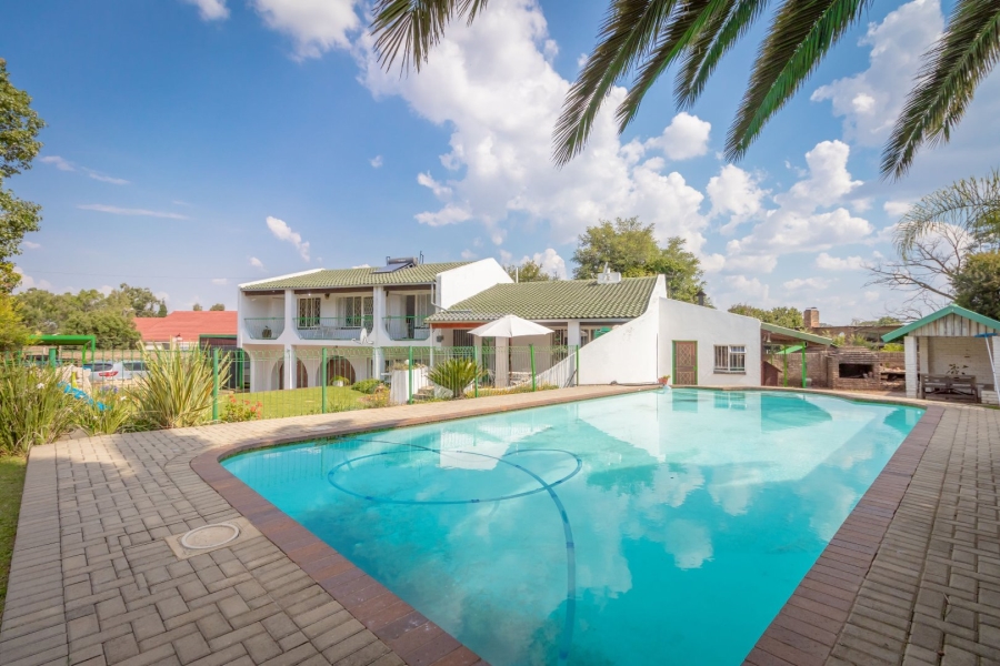 4 Bedroom Property for Sale in Greenhills Gauteng