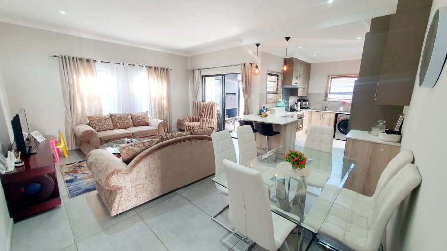 3 Bedroom Property for Sale in Magalieskruin Gauteng