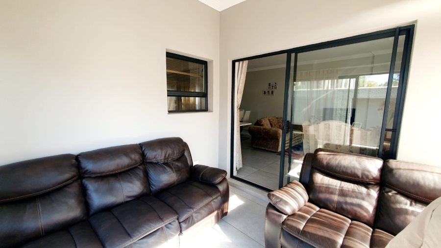 3 Bedroom Property for Sale in Magalieskruin Gauteng