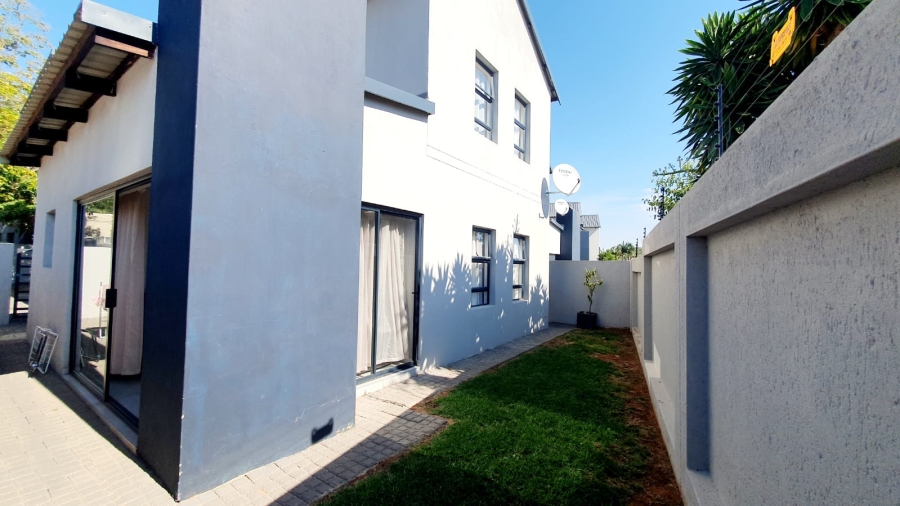 3 Bedroom Property for Sale in Magalieskruin Gauteng