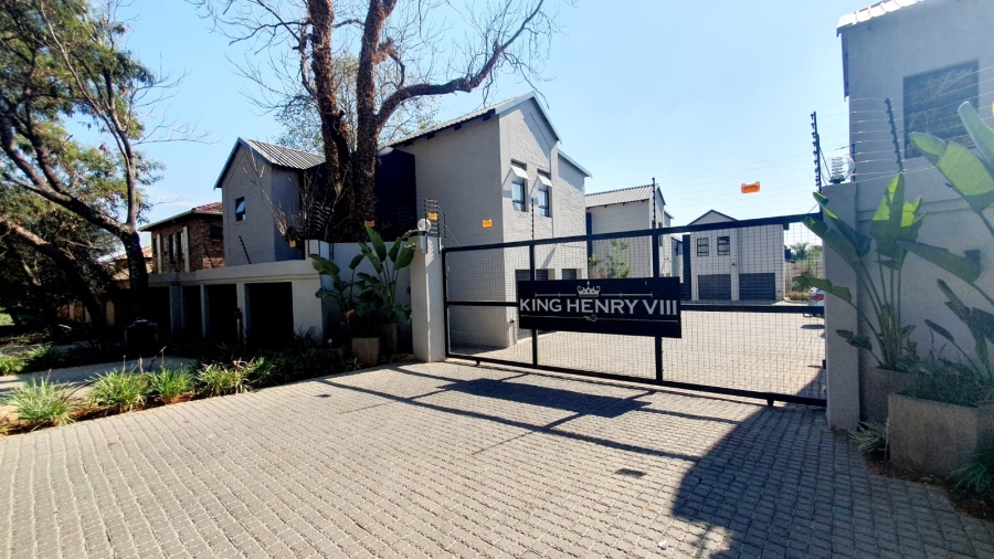 3 Bedroom Property for Sale in Magalieskruin Gauteng