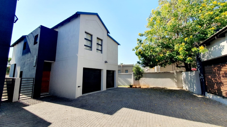 3 Bedroom Property for Sale in Magalieskruin Gauteng