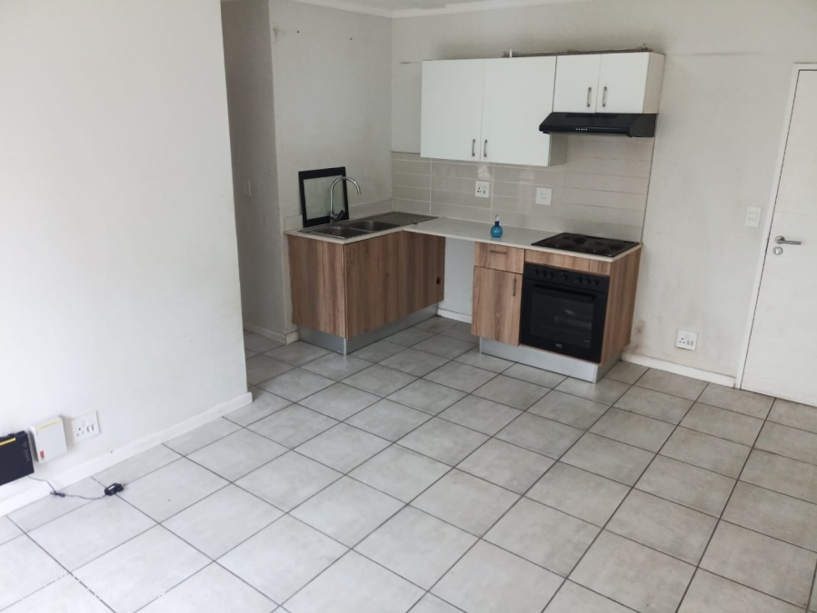 1 Bedroom Property for Sale in Lilianton Gauteng