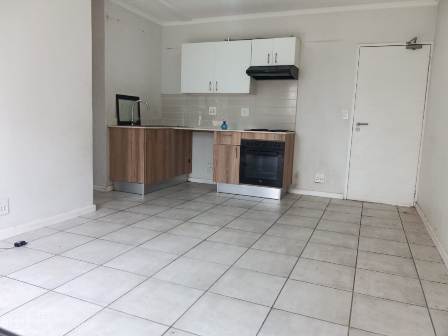 1 Bedroom Property for Sale in Lilianton Gauteng