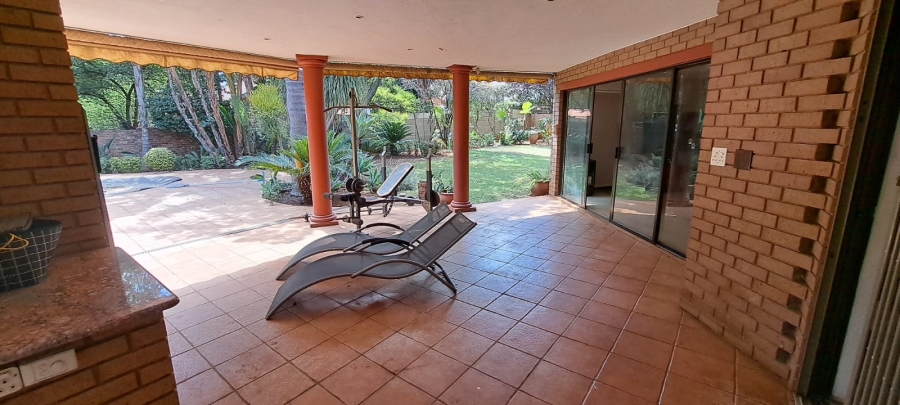 4 Bedroom Property for Sale in Eldoraigne Gauteng