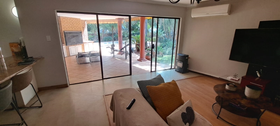 4 Bedroom Property for Sale in Eldoraigne Gauteng