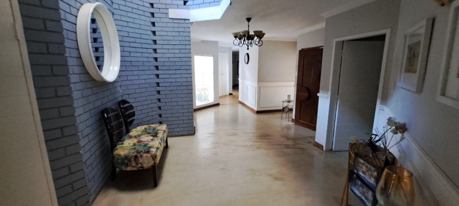 4 Bedroom Property for Sale in Eldoraigne Gauteng