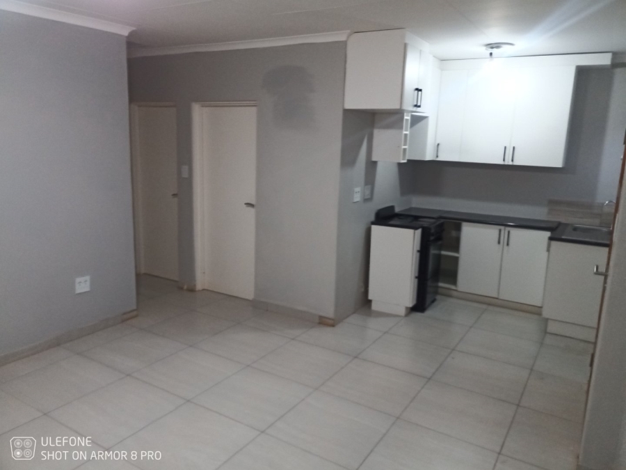 To Let 2 Bedroom Property for Rent in Dawn Park Gauteng