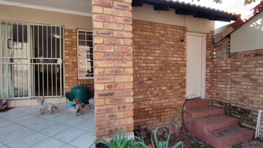 2 Bedroom Property for Sale in Celtisdal Gauteng