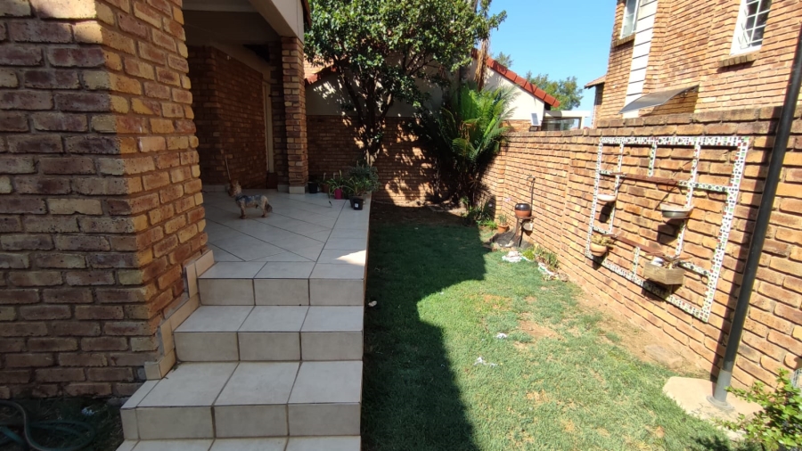 2 Bedroom Property for Sale in Celtisdal Gauteng