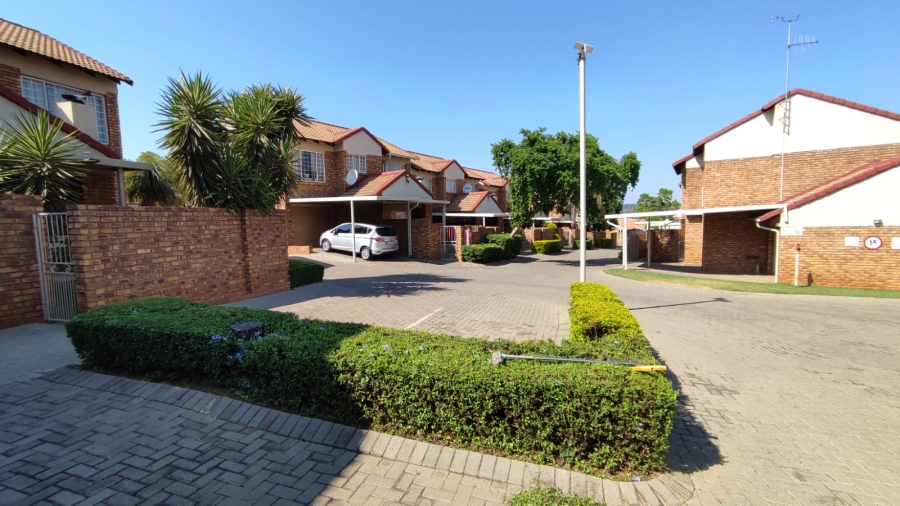 2 Bedroom Property for Sale in Celtisdal Gauteng