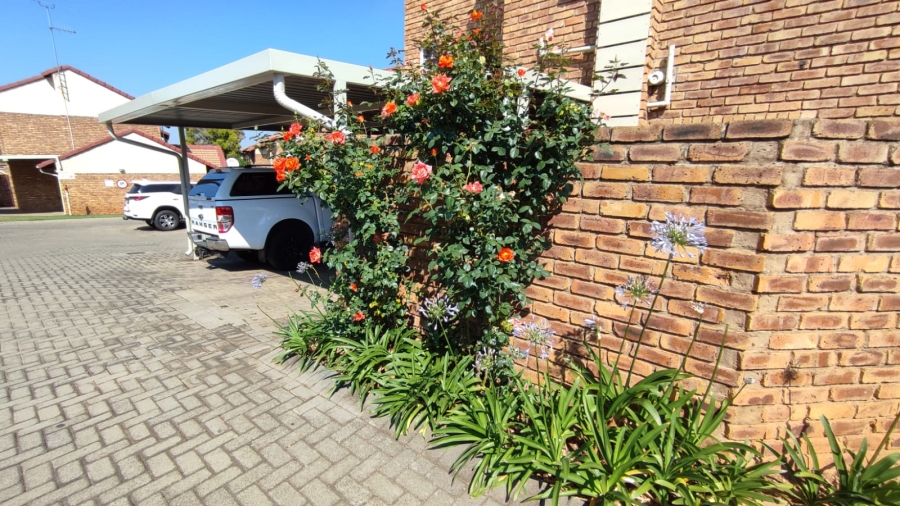 2 Bedroom Property for Sale in Celtisdal Gauteng