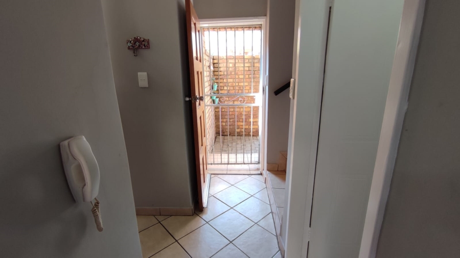 2 Bedroom Property for Sale in Celtisdal Gauteng