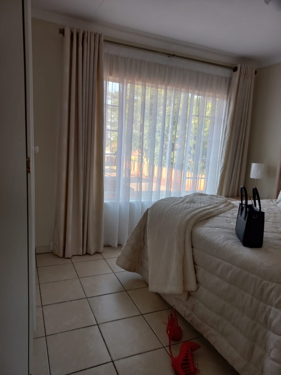 2 Bedroom Property for Sale in Pretoria North Gauteng