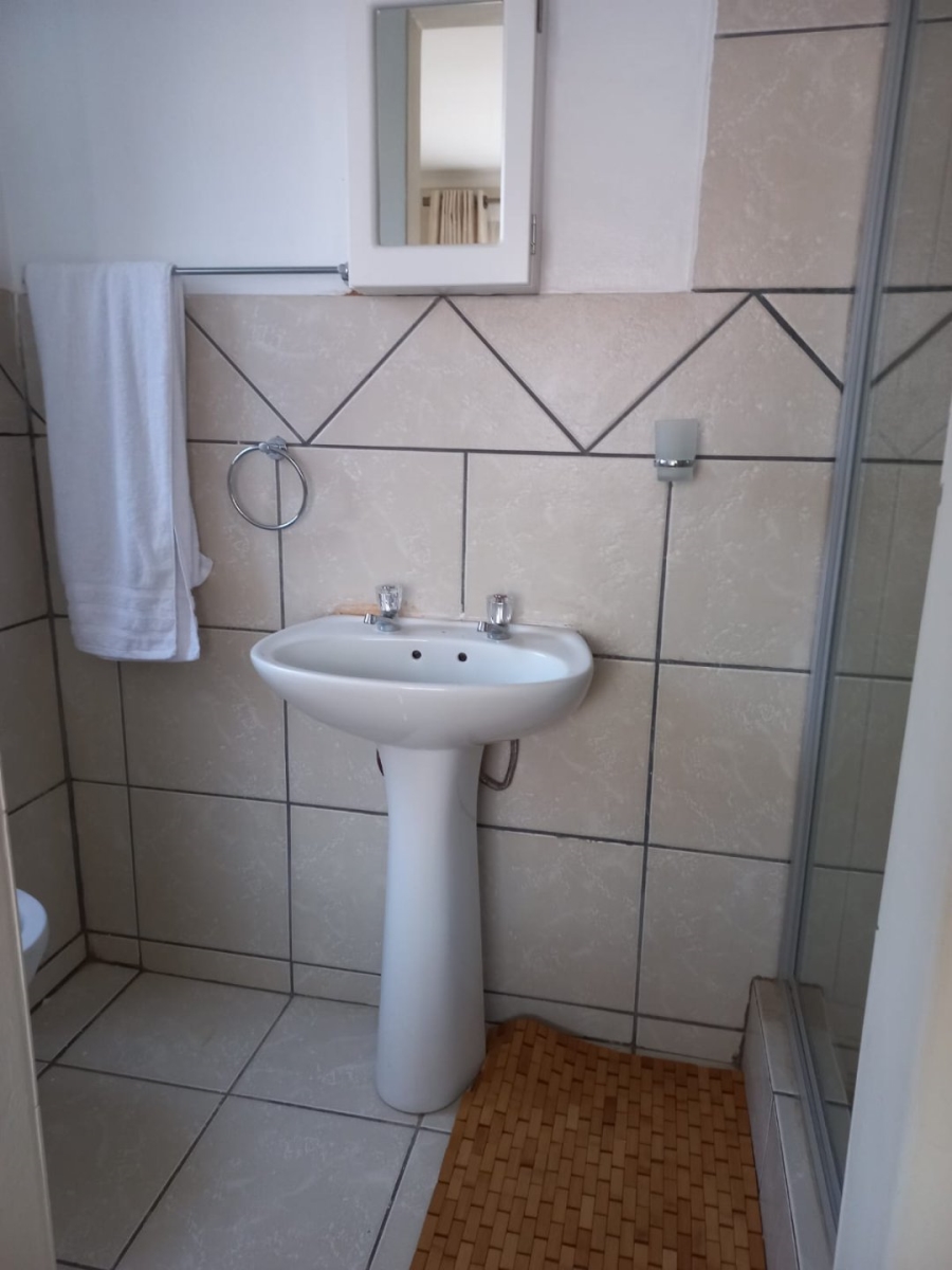 2 Bedroom Property for Sale in Pretoria North Gauteng