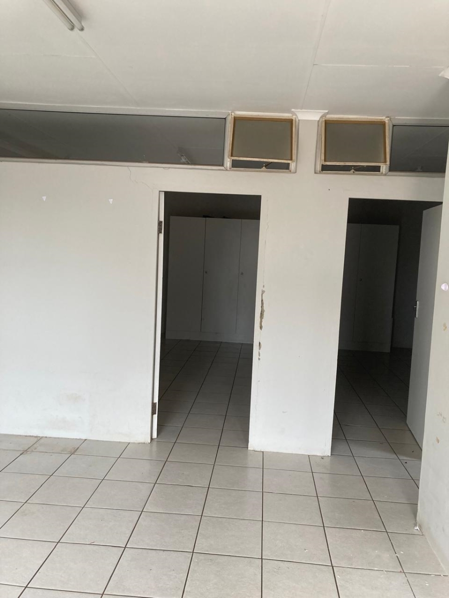 To Let 2 Bedroom Property for Rent in Kensington Gauteng