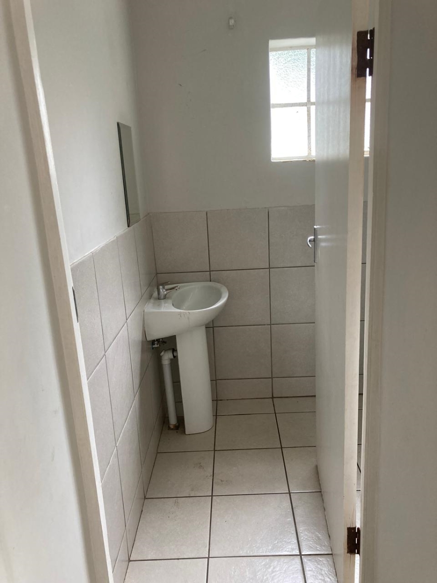 To Let 2 Bedroom Property for Rent in Kensington Gauteng