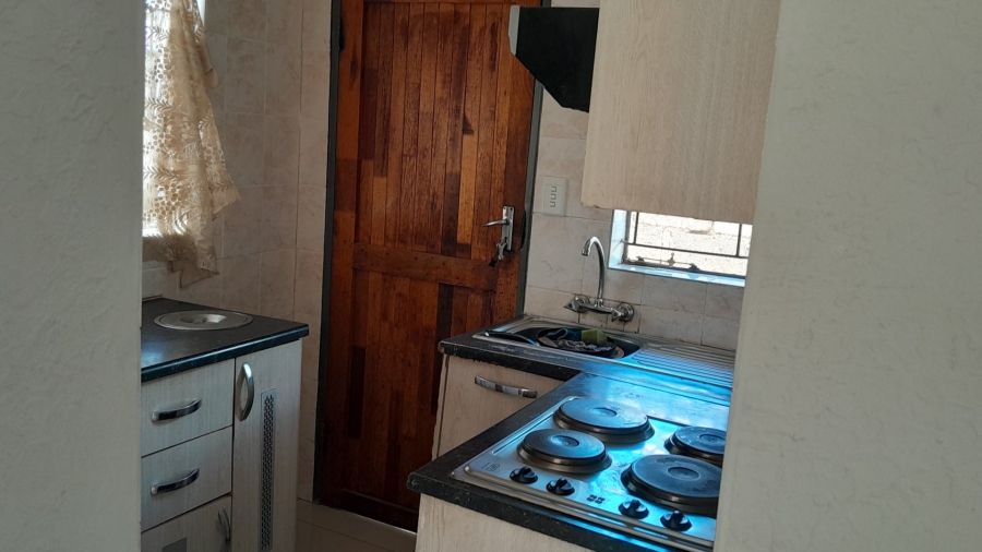 2 Bedroom Property for Sale in Soshanguve WW Gauteng