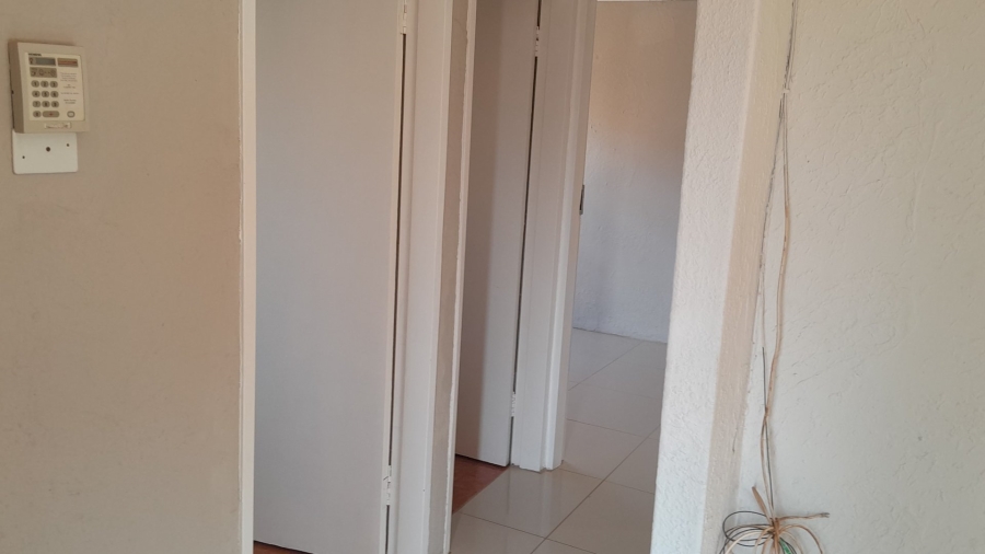 2 Bedroom Property for Sale in Soshanguve WW Gauteng