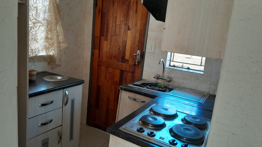 2 Bedroom Property for Sale in Soshanguve WW Gauteng