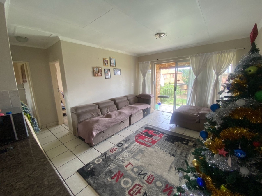 2 Bedroom Property for Sale in Erand Gardens Gauteng