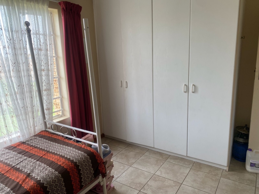 2 Bedroom Property for Sale in Erand Gardens Gauteng